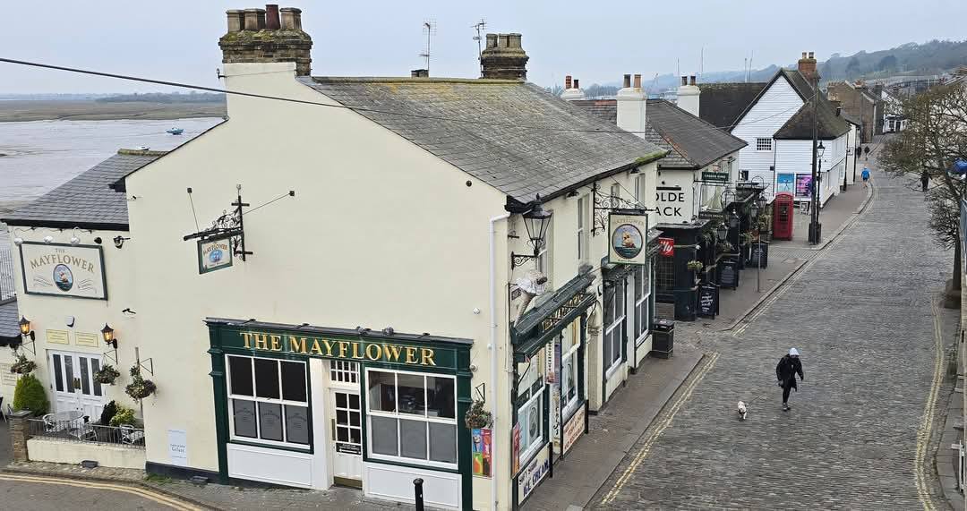 Old Leigh 1