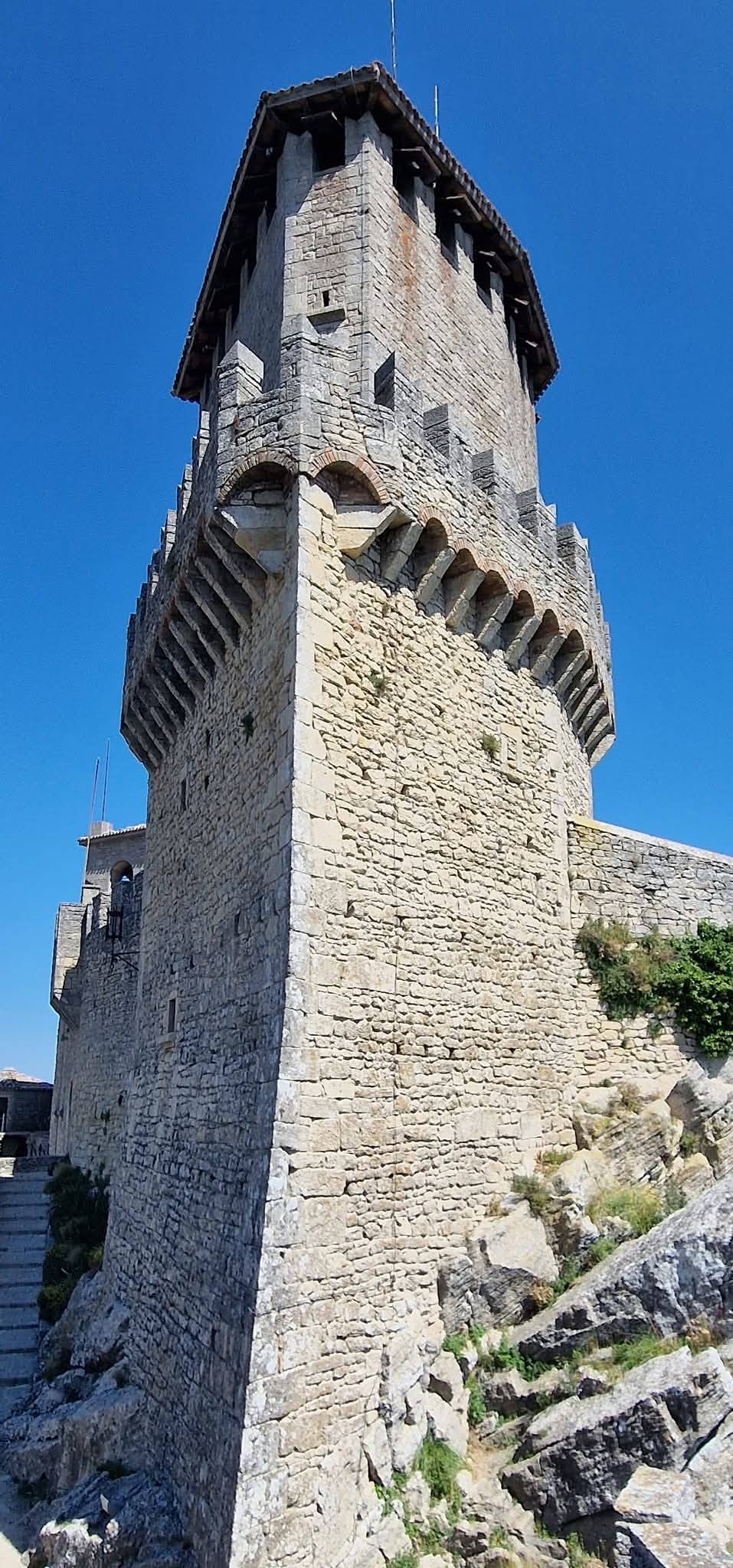 San Marino 9