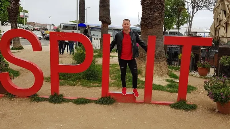 Split 1