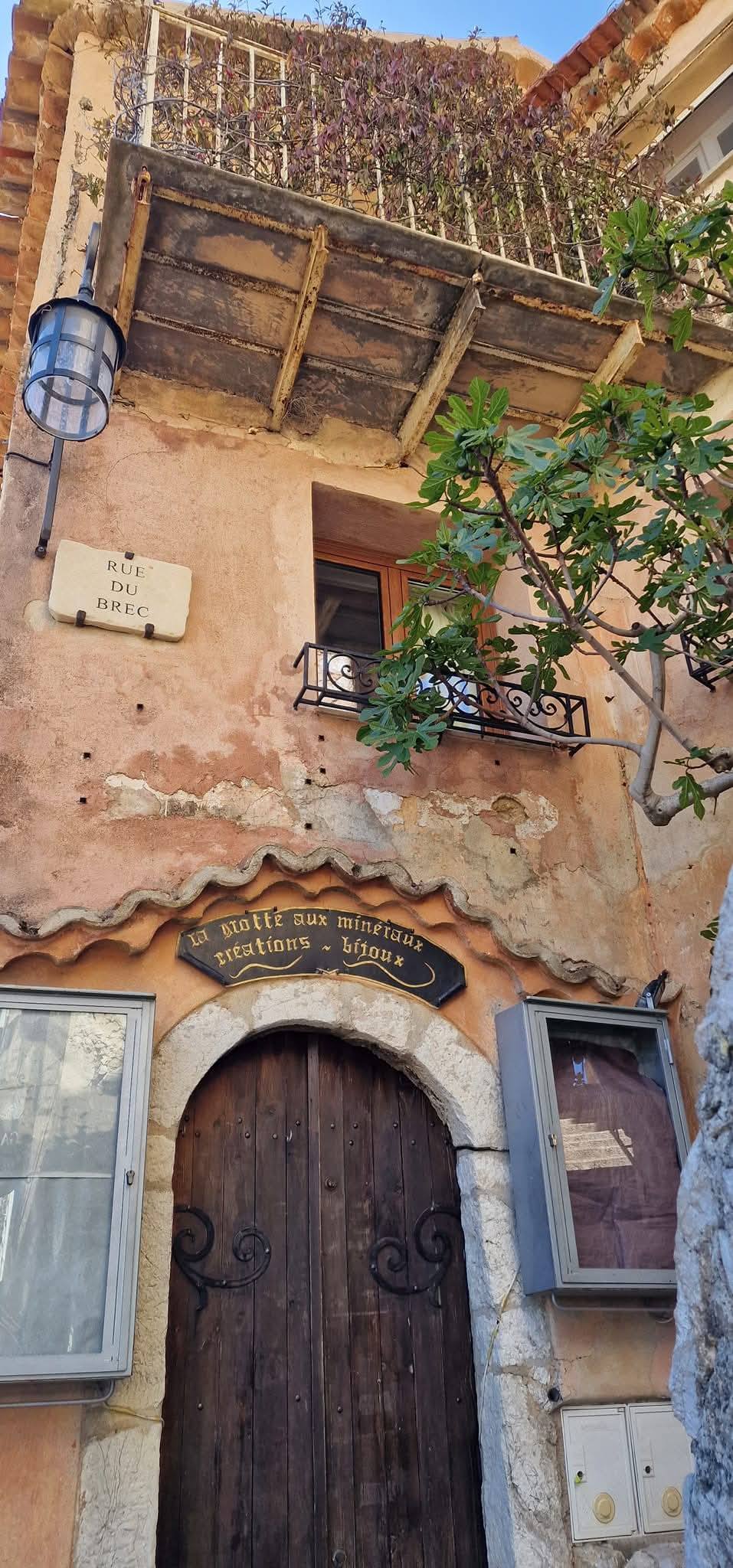Eze 13