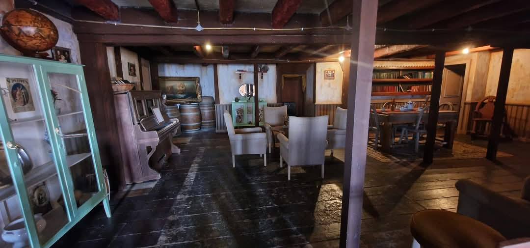 Popeye Village 19