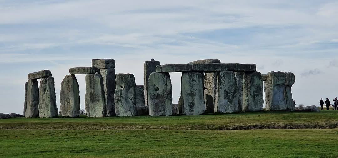 STONEHENGE 2