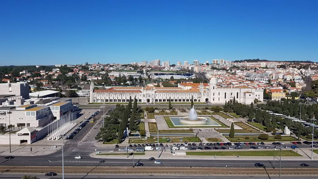 Lisbon 19