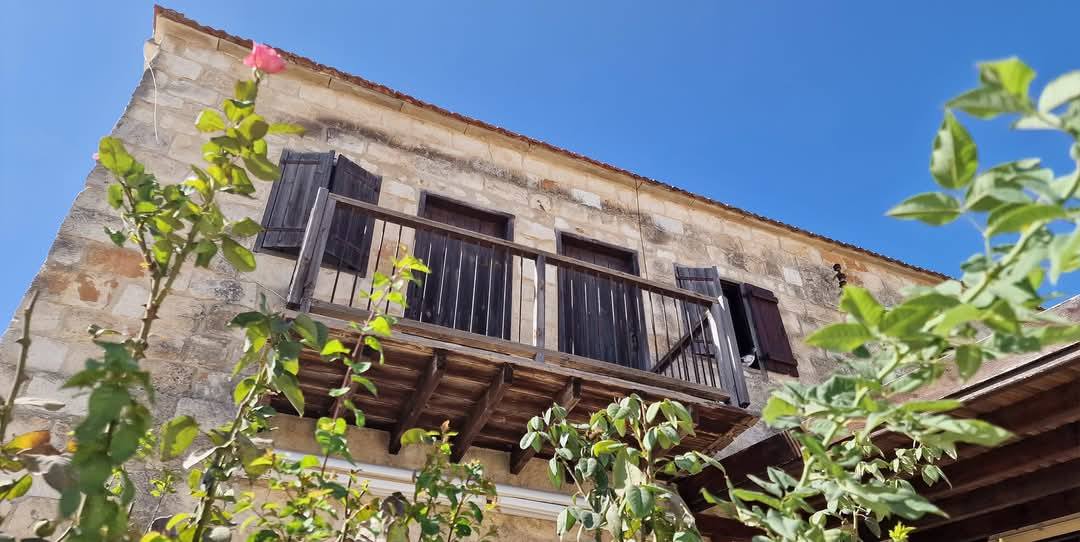 Kathikas village 10