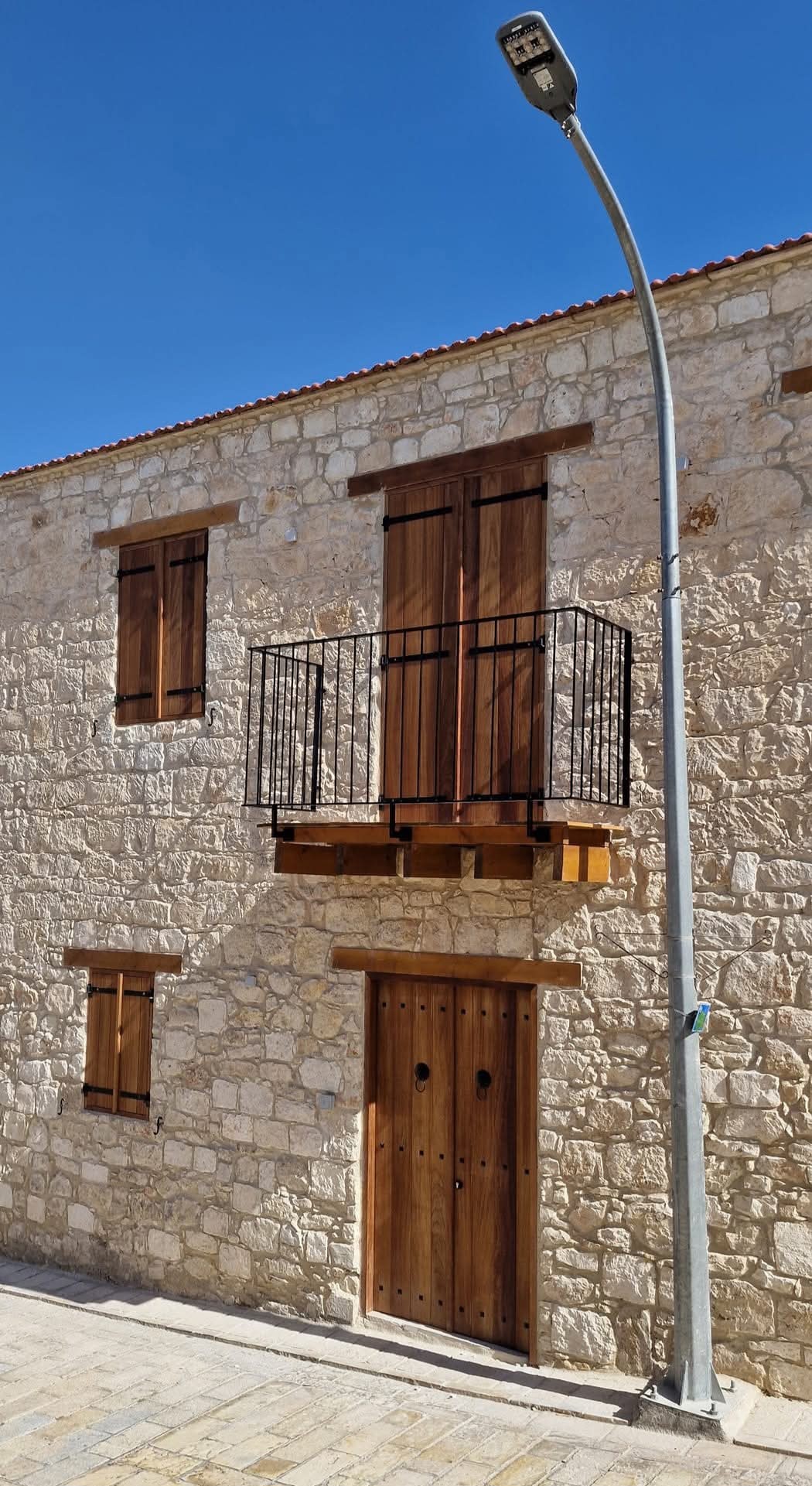Kathikas village 15
