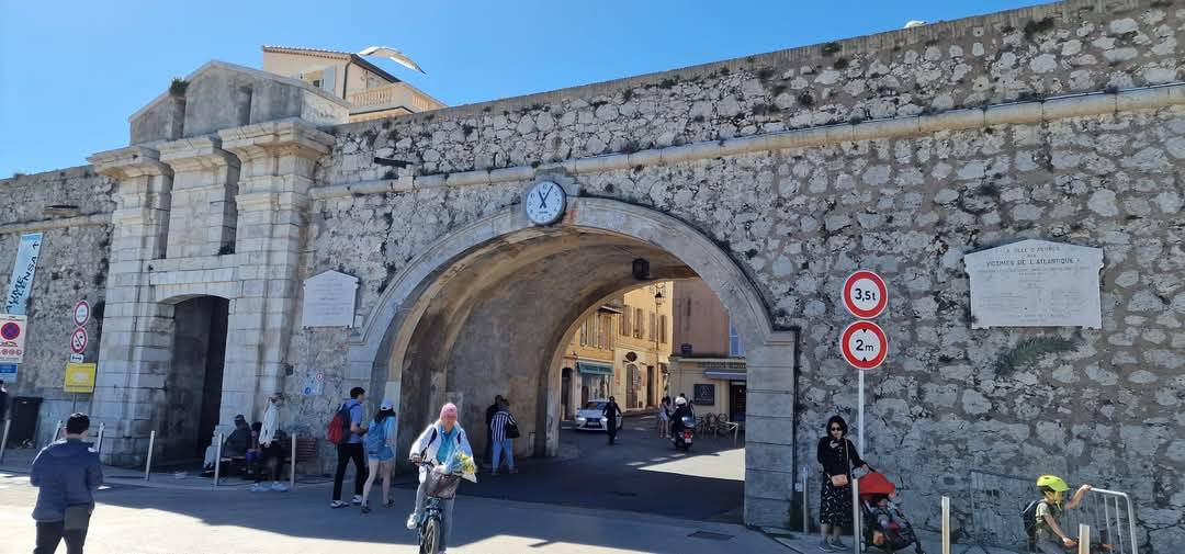 Antibes 2