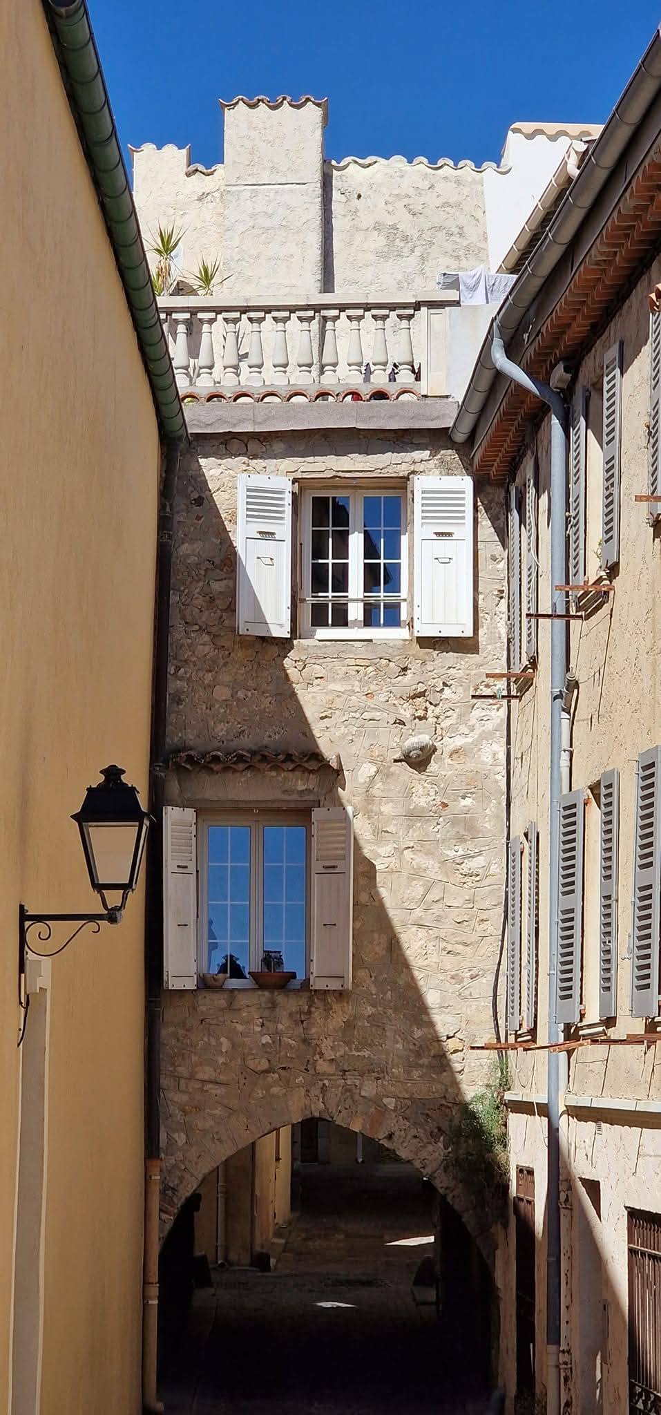 Antibes 8