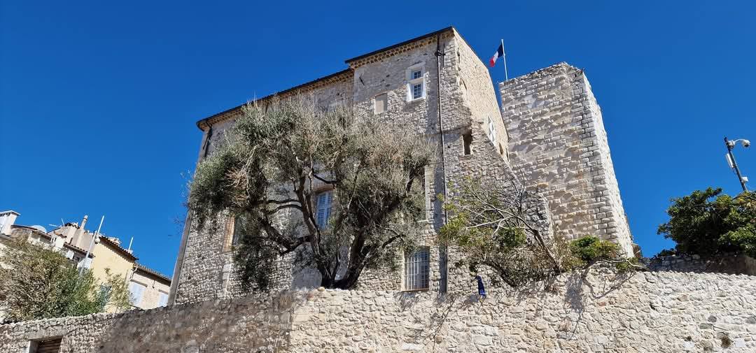 Antibes 9