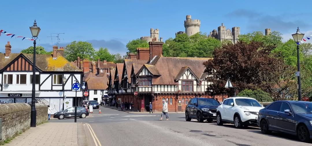 Arundel 9