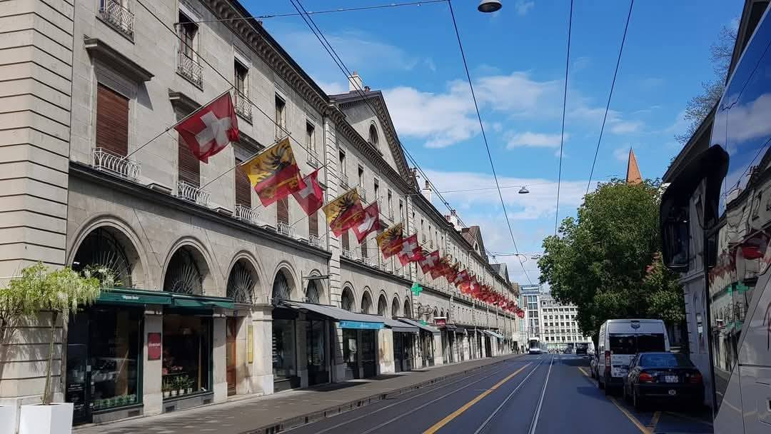 Geneva 18