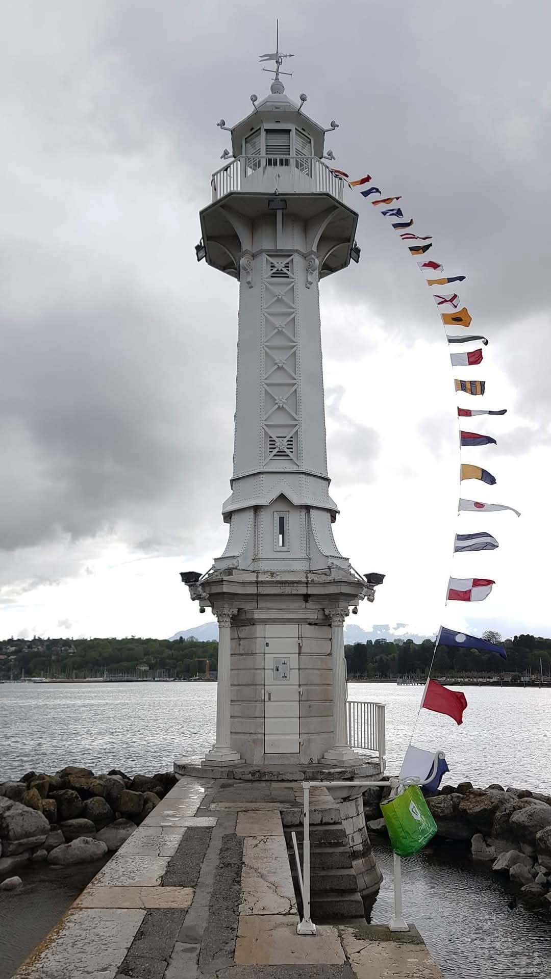 Geneva 23
