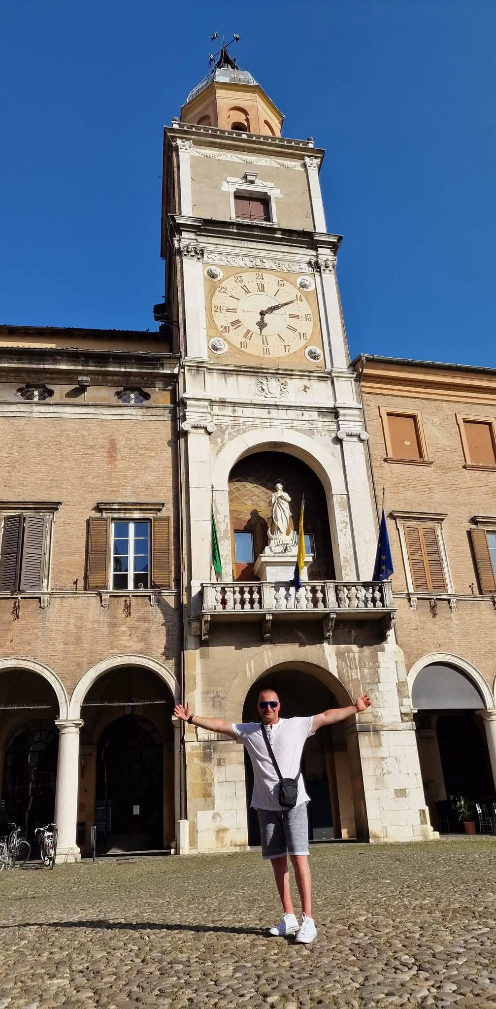 Modena 8