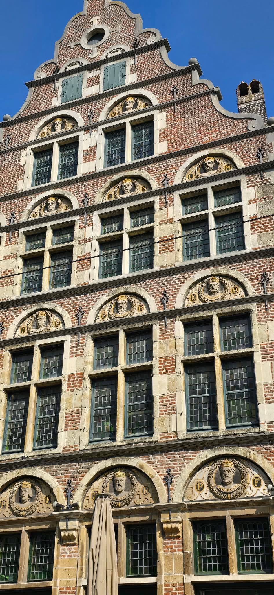 Ghent 25