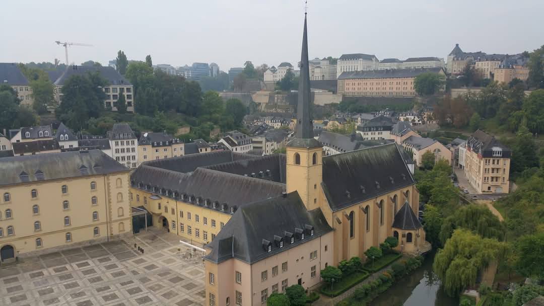 Luxembourg 1