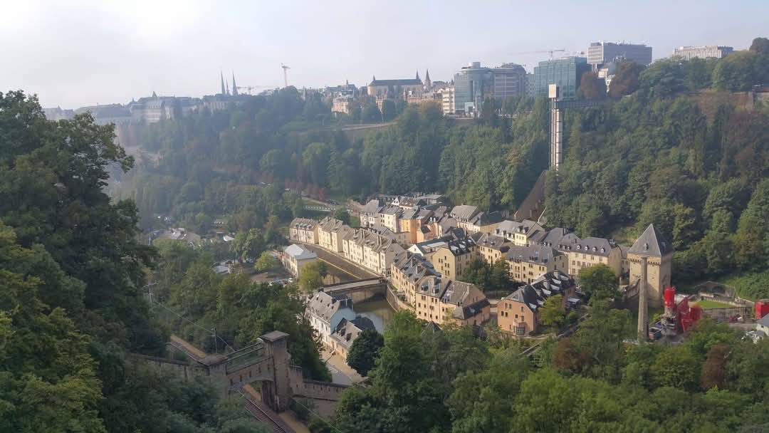Luxembourg 19