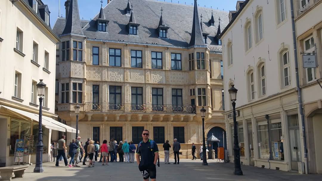 Luxembourg 32