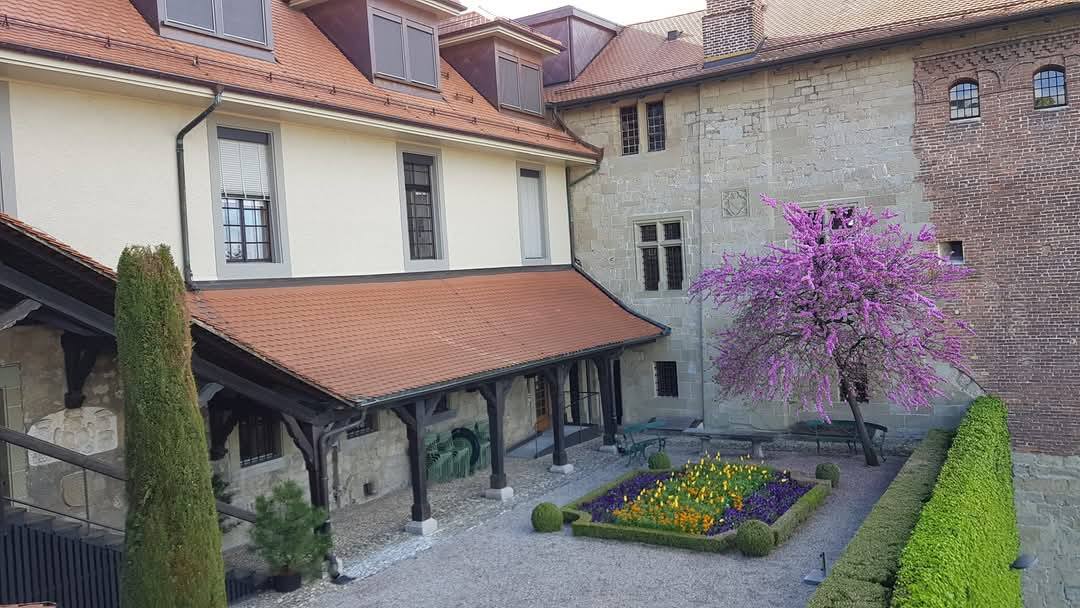 Lausanne 16
