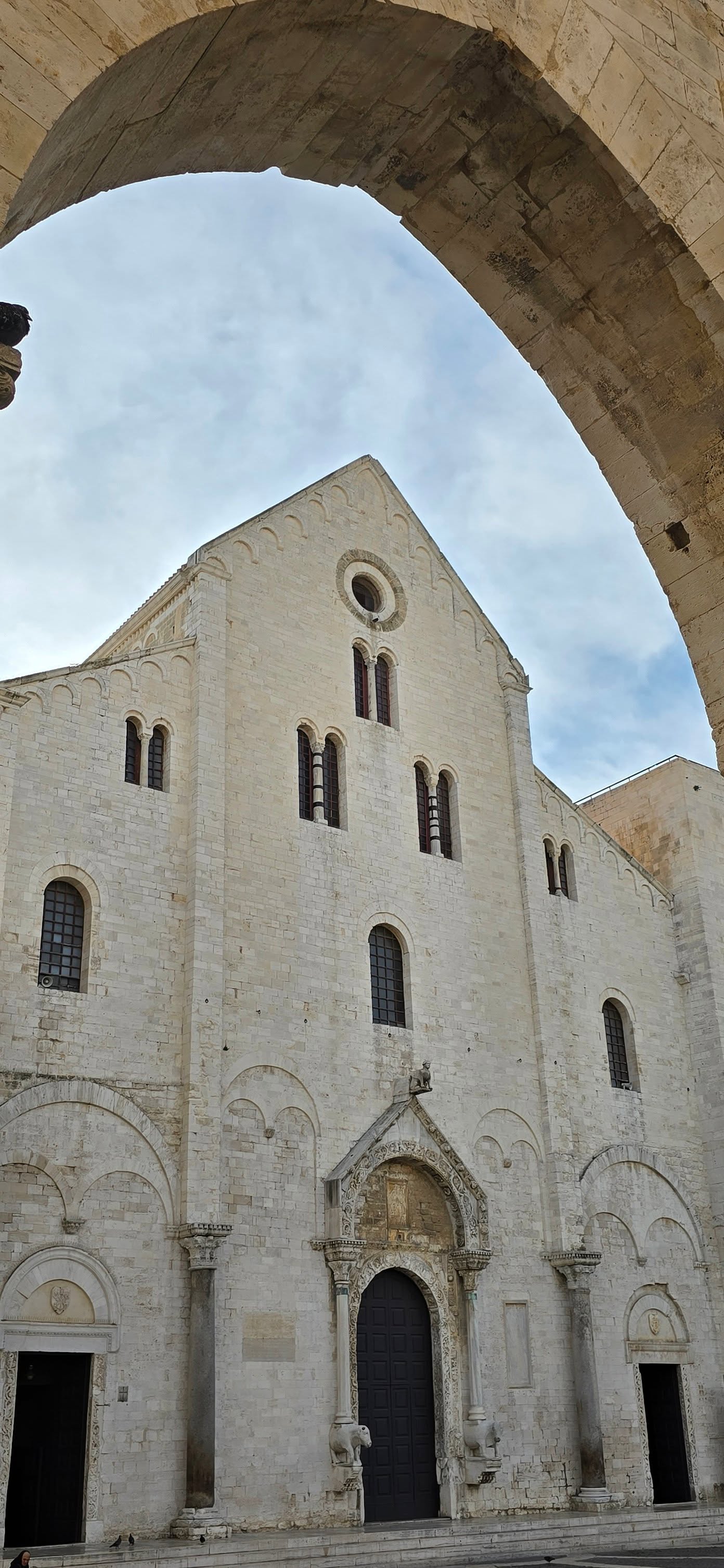 Bari 9
