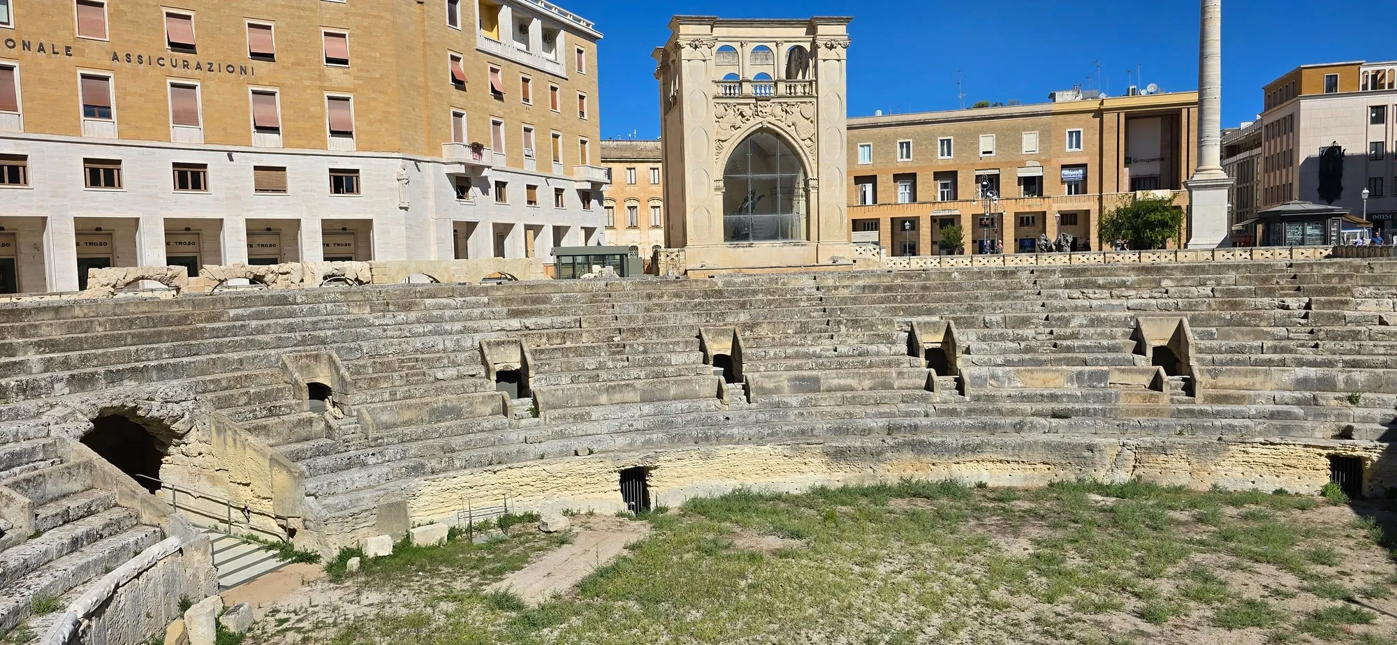Lecce 8
