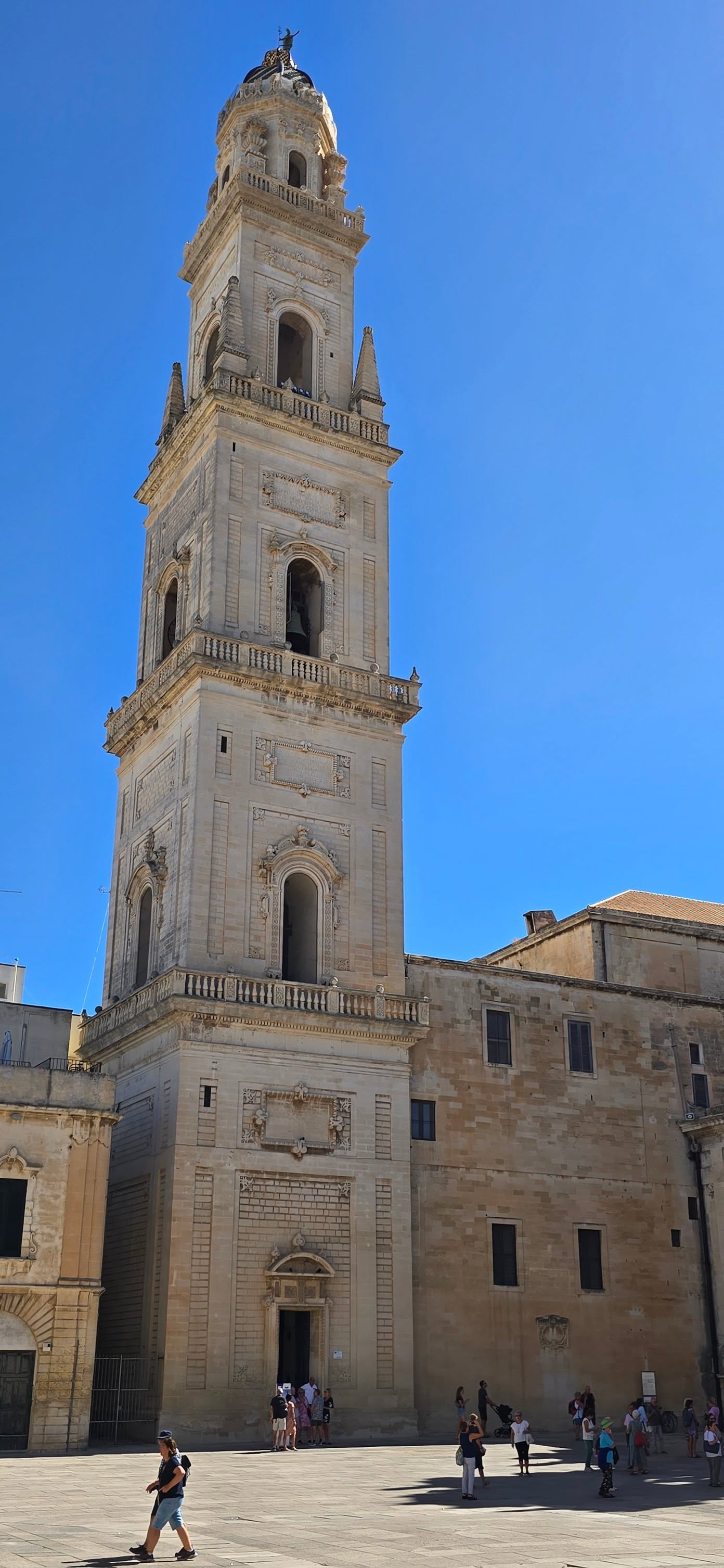 Lecce 16