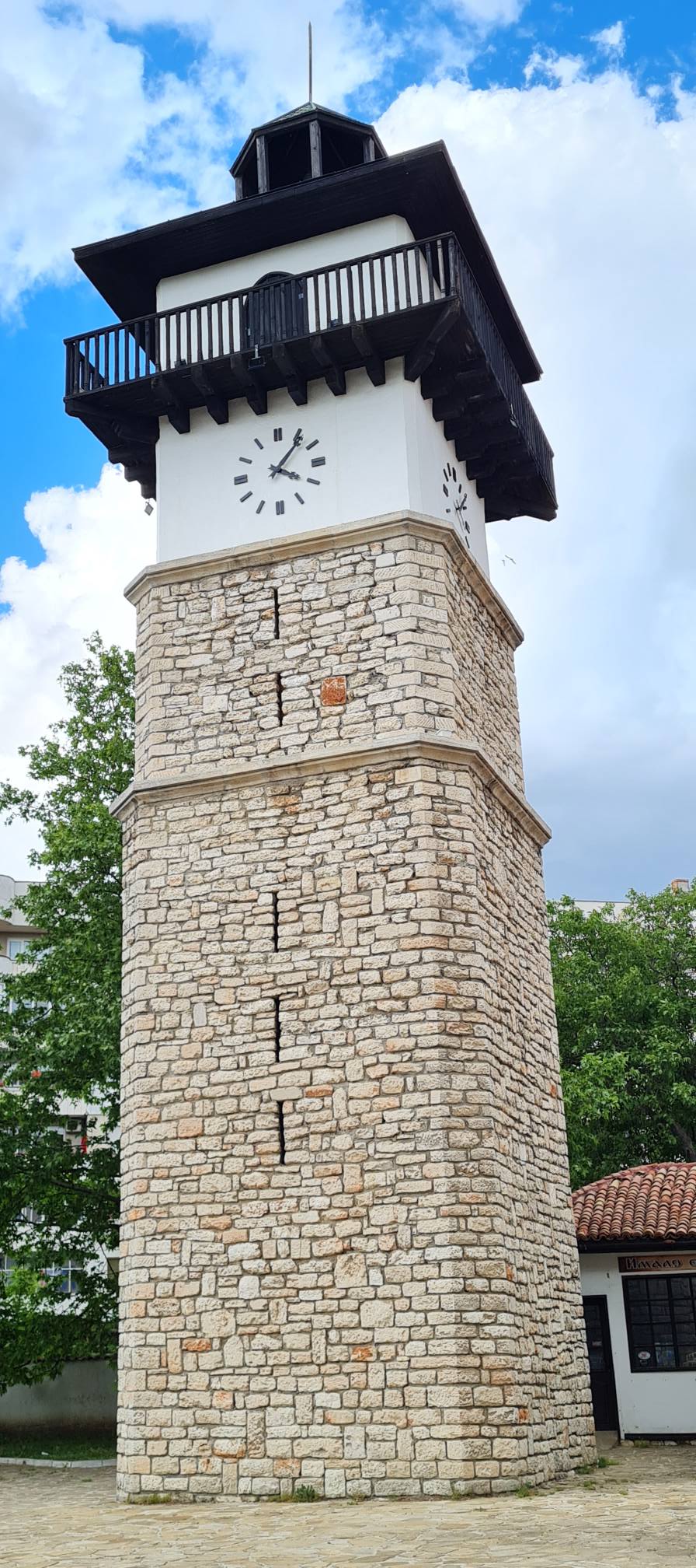 Добрич 8