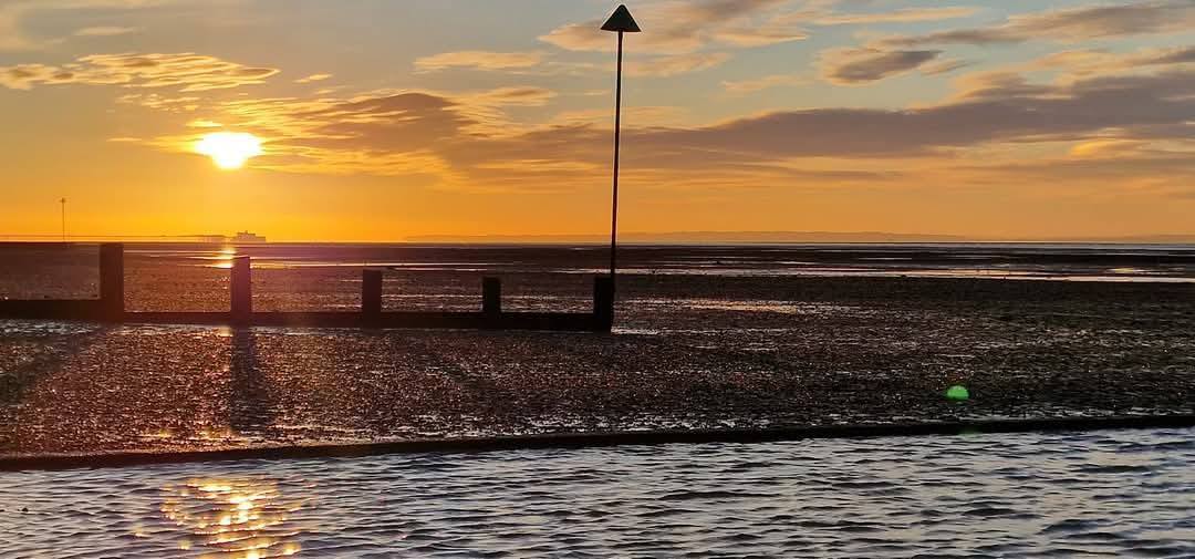 Chalkwell Beach 4