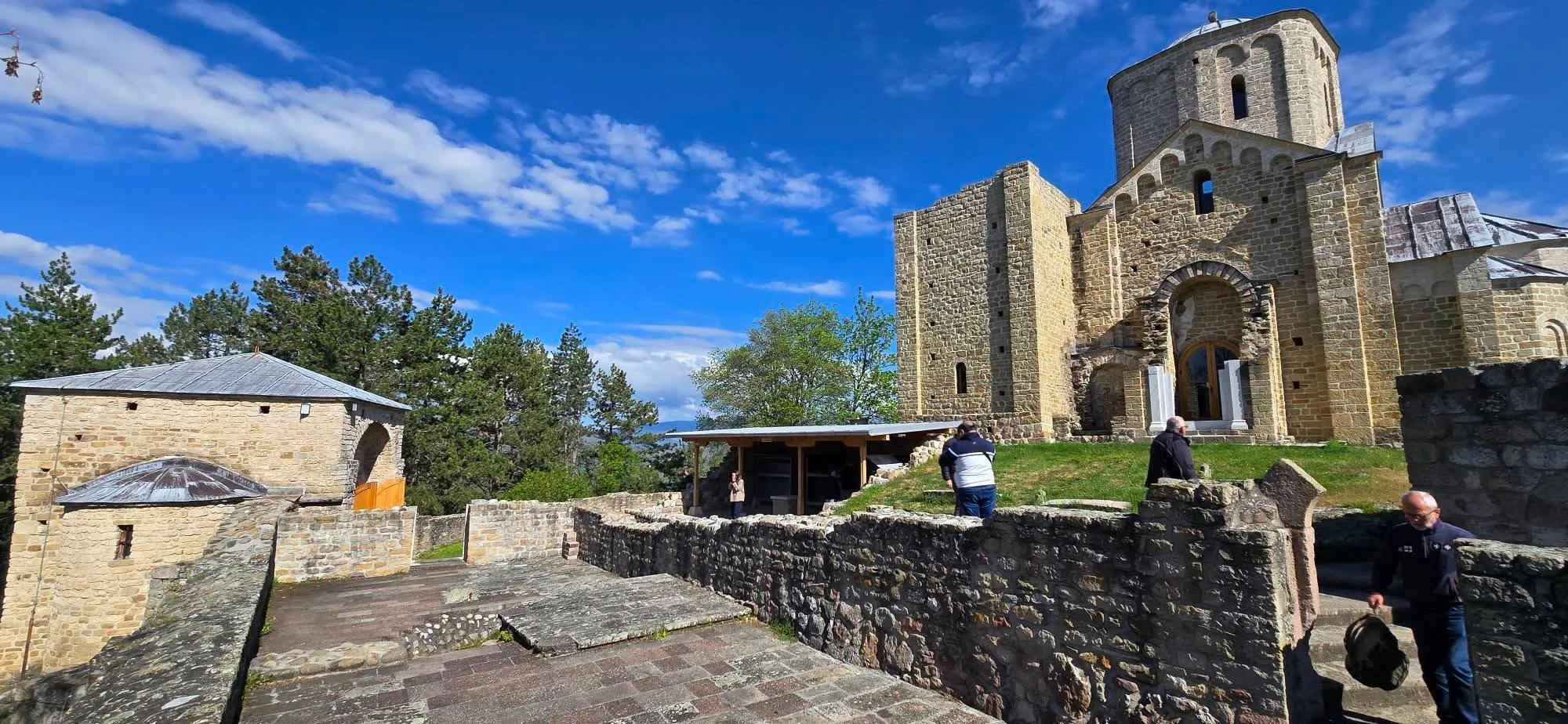 Djurdjevi Stupovi Monastery 4