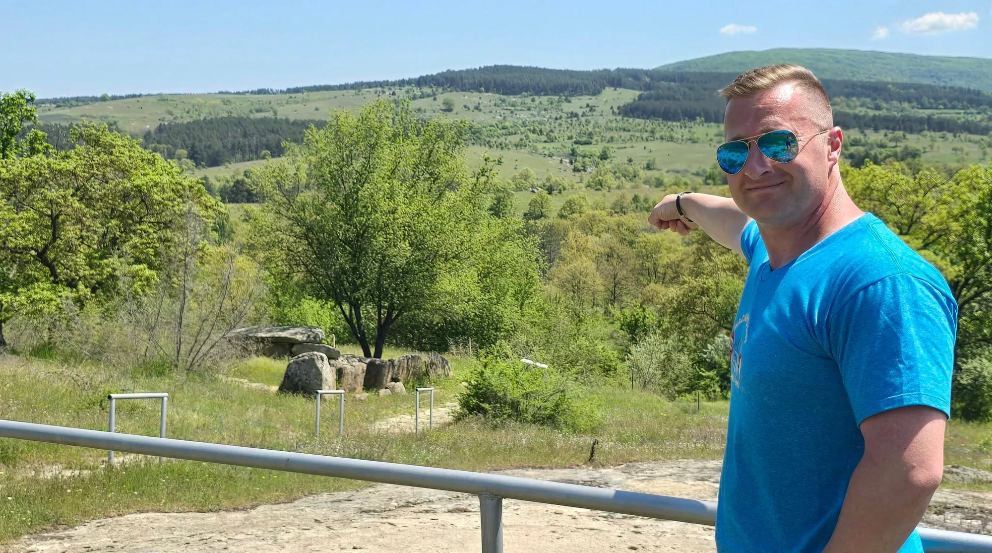 Долменът при село Хлябово 2