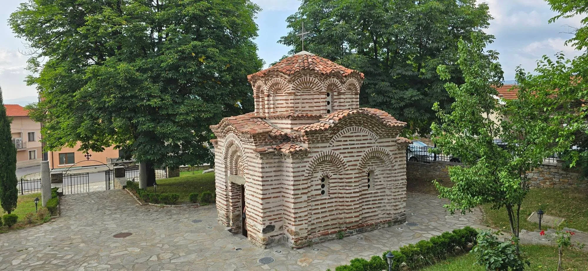 Сапарева баня 8