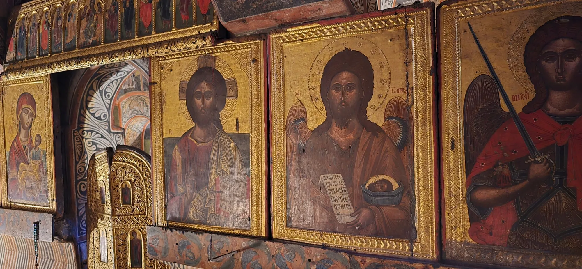 ⛪️Църква „Св. св. Теодор 9