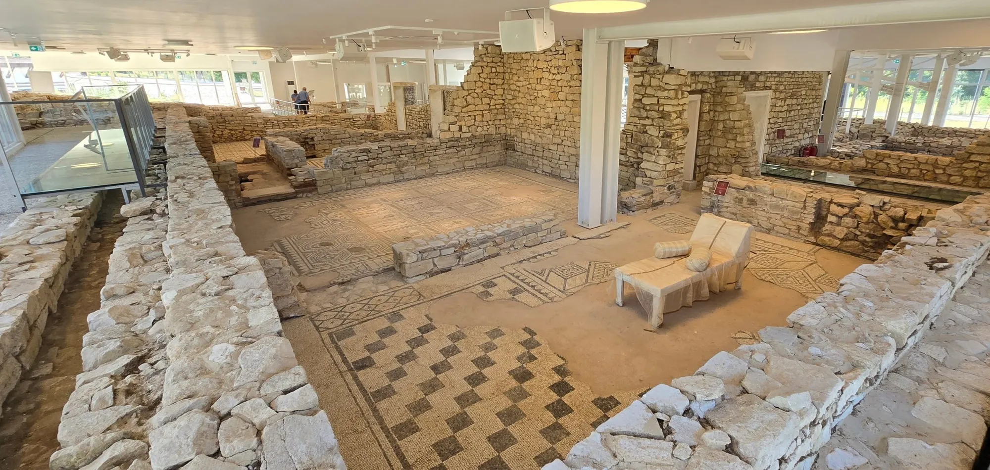 Вила „Армира“ 🇧🇬 България 👇 5