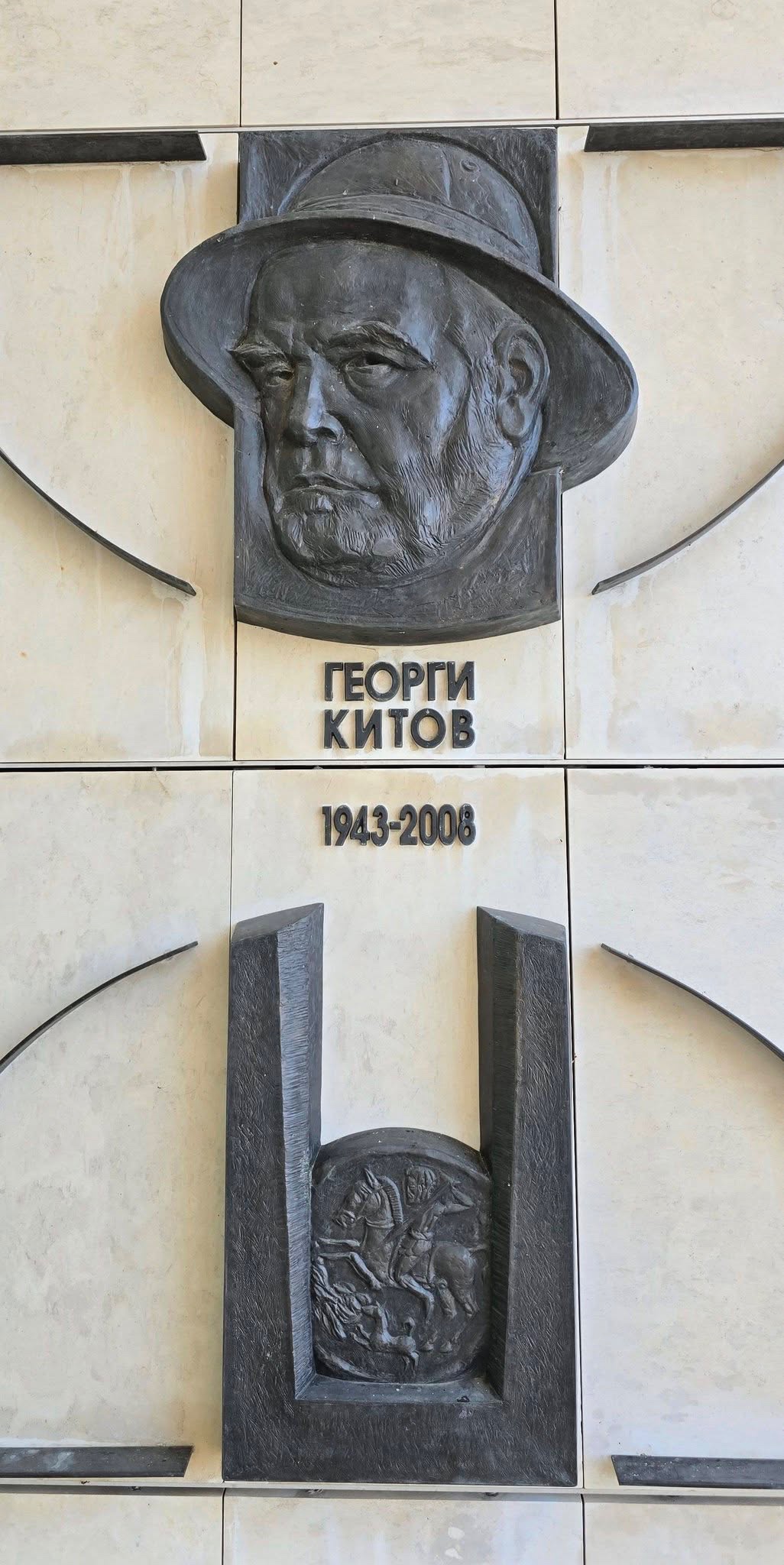🏺 ПОВЕЧЕ ОТ 2000 ГОДИНИ ИСТОРИЯ… И ЕДНА ГРОБНИЦА, КОЯТО РАЗКАЗВА ВСИЧКО. 🇧🇬 17